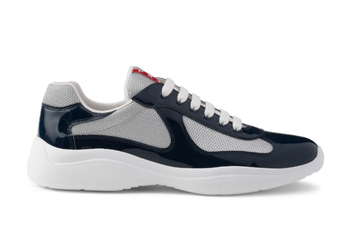 Prada Cup Black & White